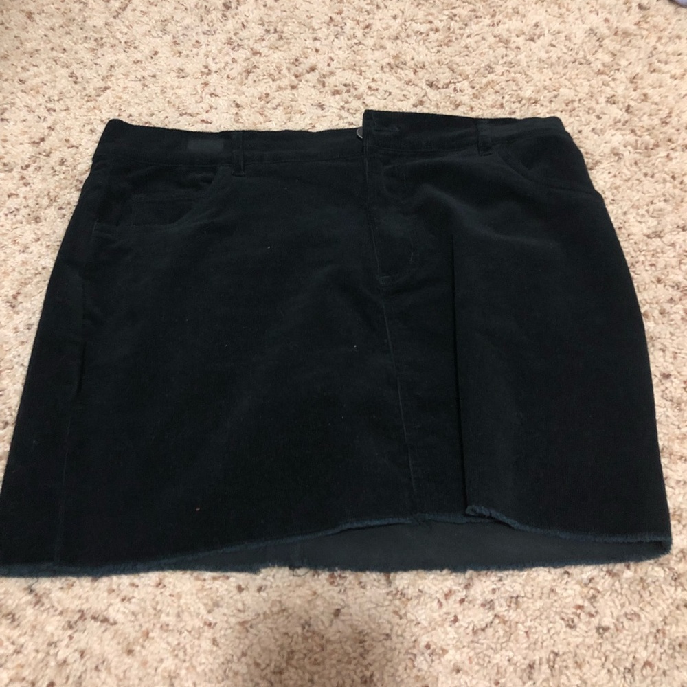 Black skirt
